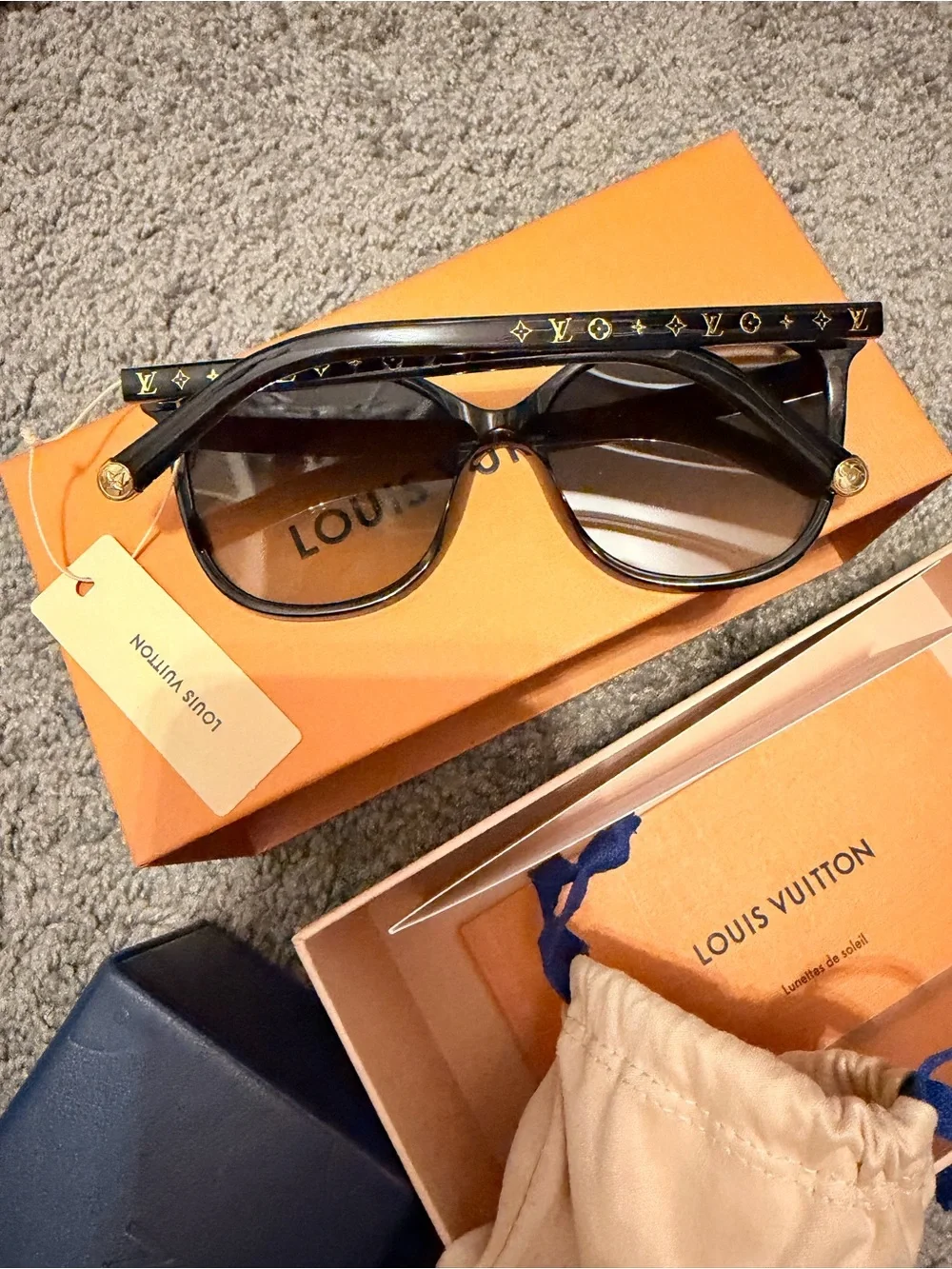 Louis Vuitton My Monogram Light Cat Eye Sunglasses